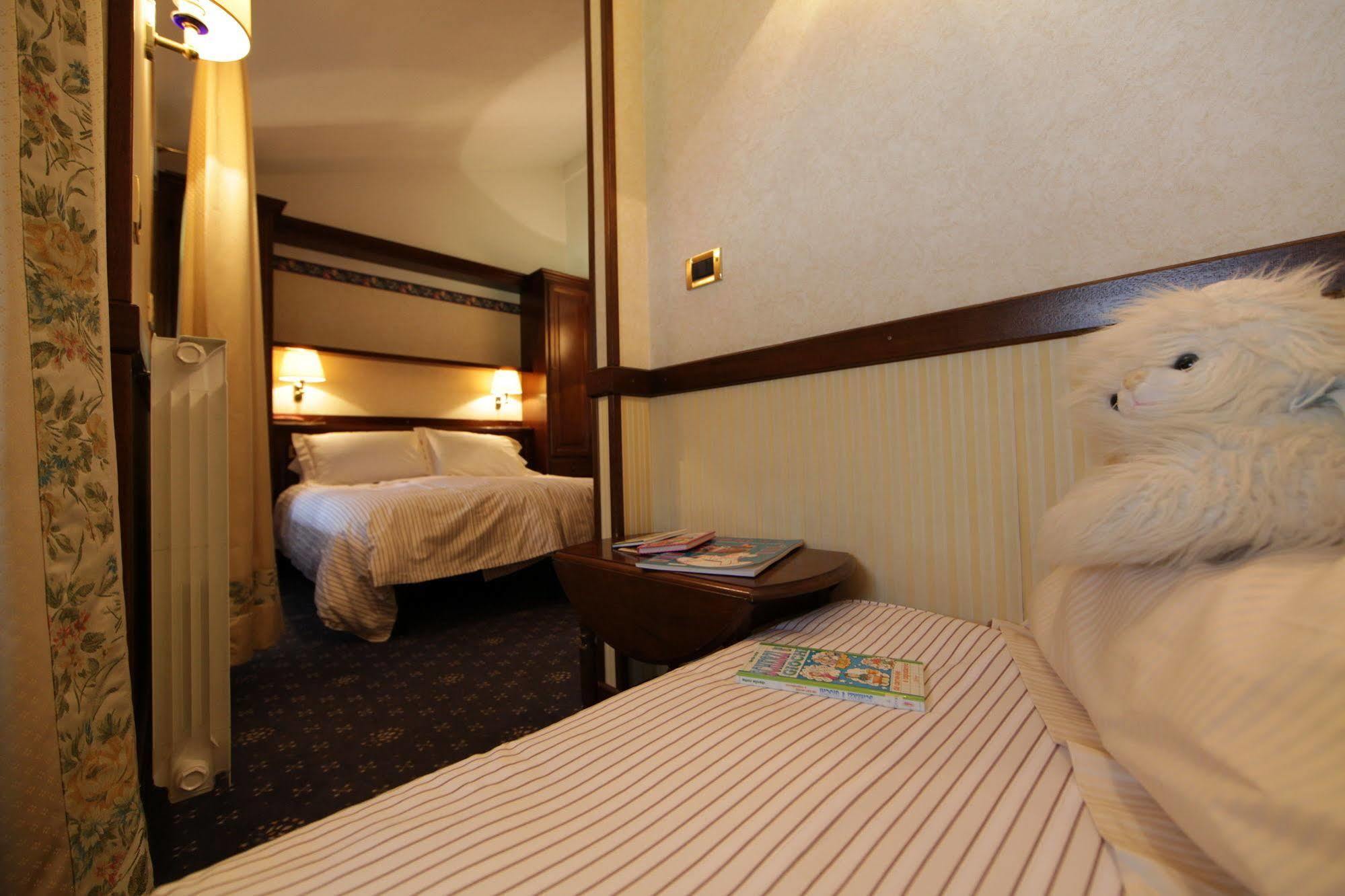 Hotel Petit Prince Антаньод Экстерьер фото